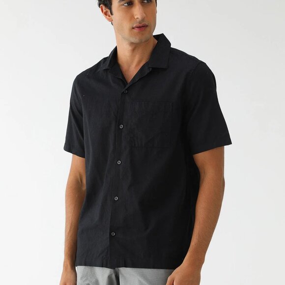 NWT GAP Mens Black L Cotton Blend Short Sleeve Button Down Collared Shirt - Picture 3 of 8